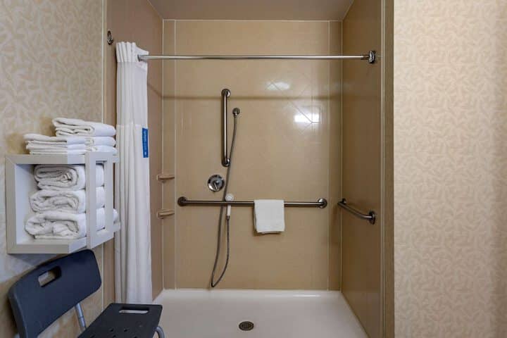 Room 26 of 42
