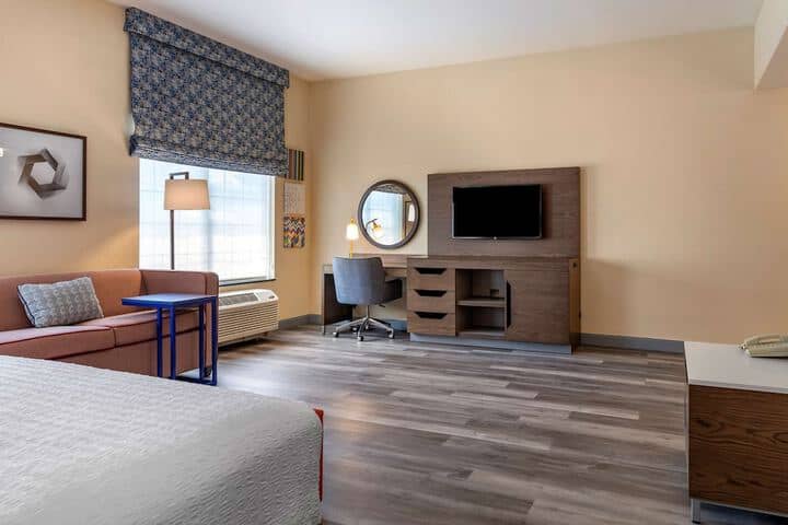 Room 15 of 42