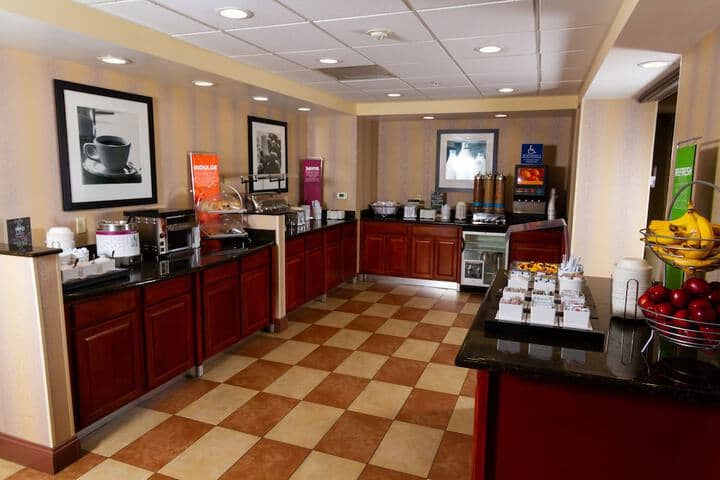 Breakfast/Coffee Service 32 of 42